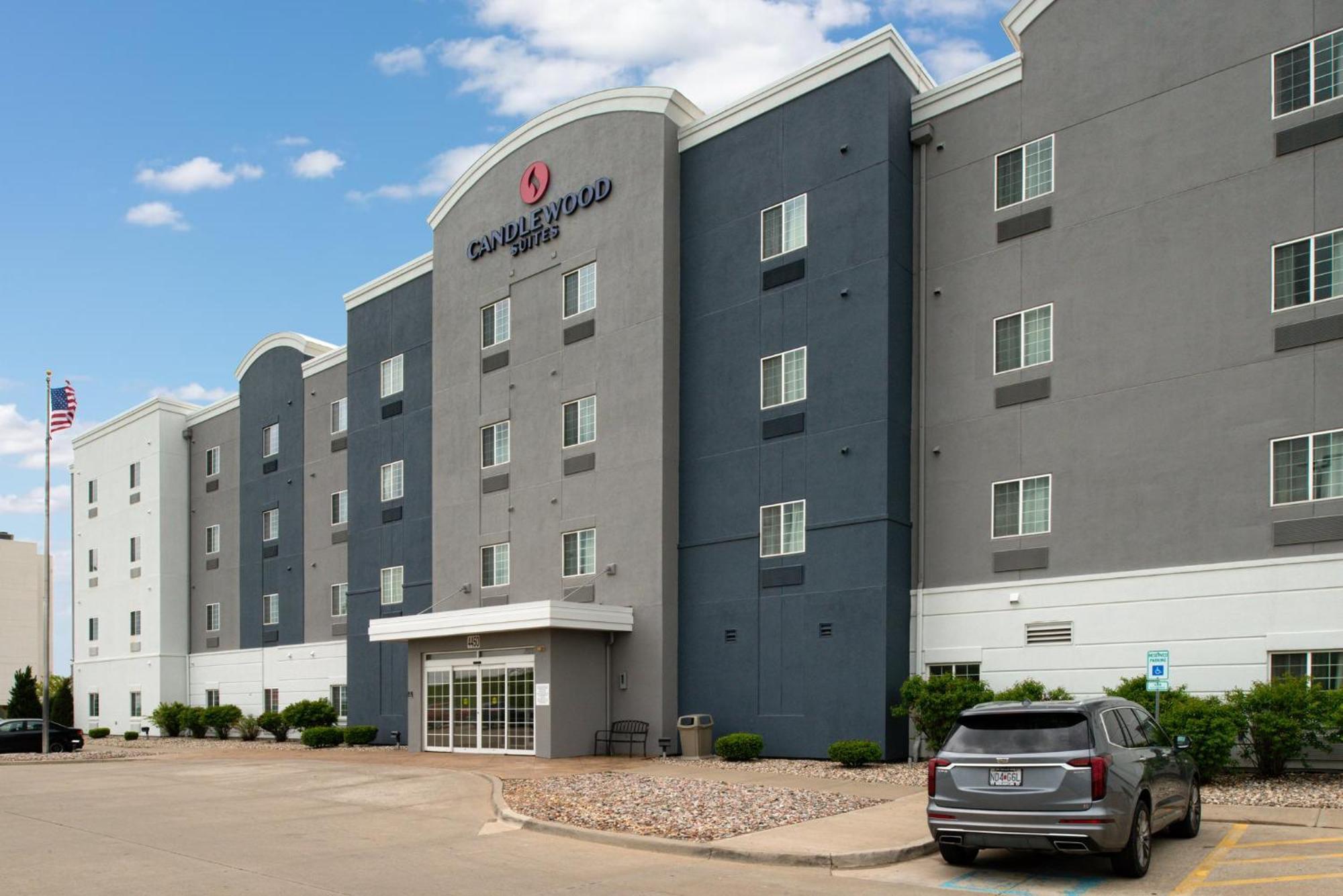 Candlewood Suites Kansas City Northeast By Ihg Dış mekan fotoğraf