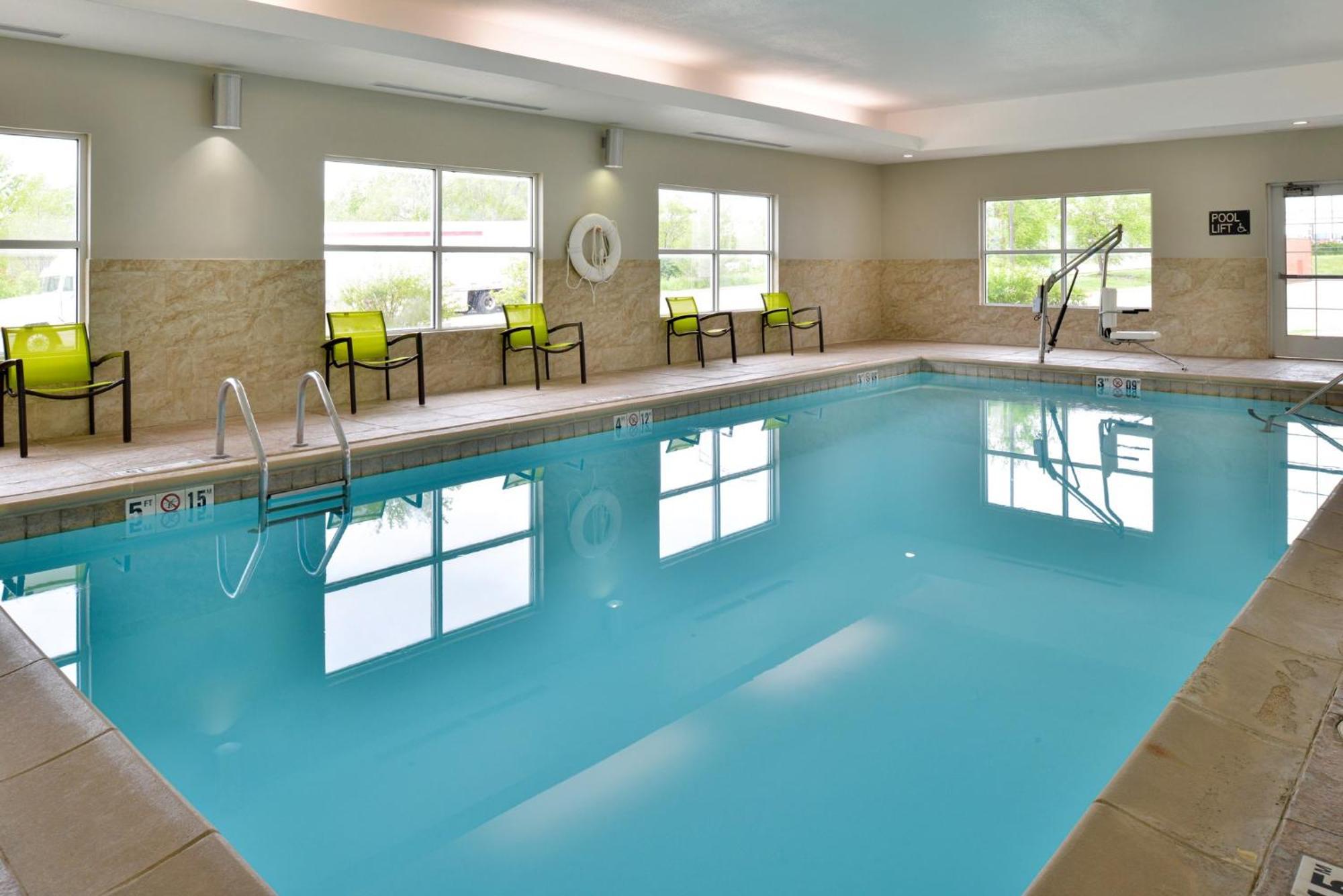 Candlewood Suites Kansas City Northeast By Ihg Dış mekan fotoğraf