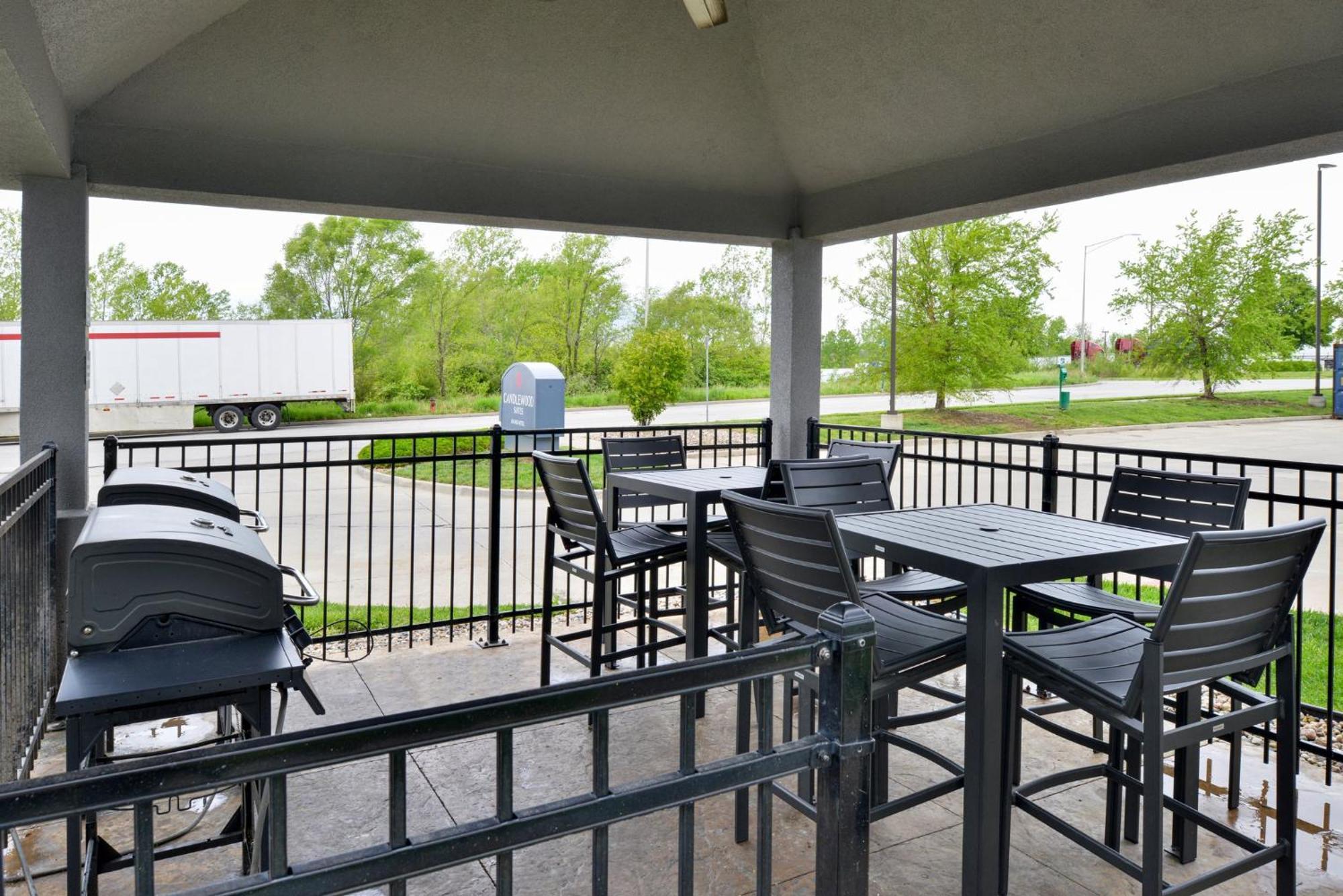 Candlewood Suites Kansas City Northeast By Ihg Dış mekan fotoğraf